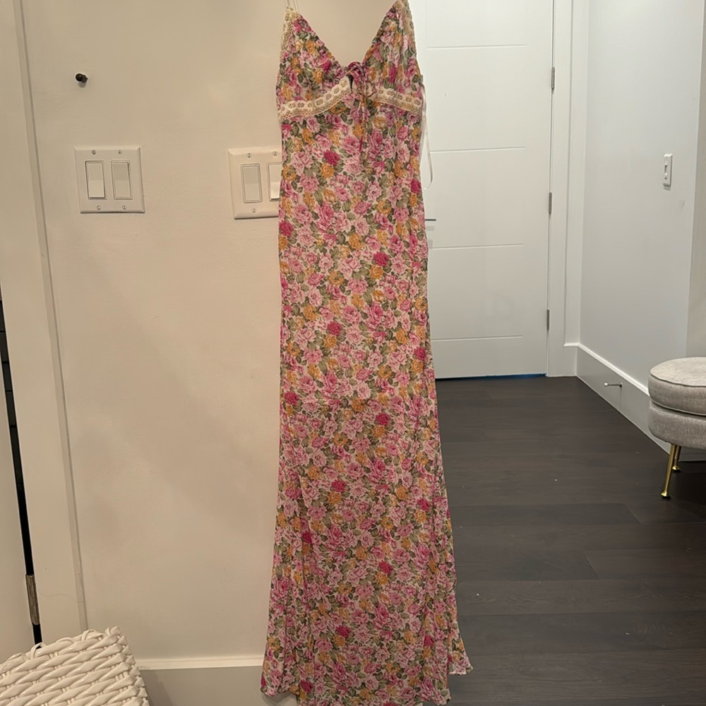 PRINCESS POLLY DRESS - Picture 2 of 4